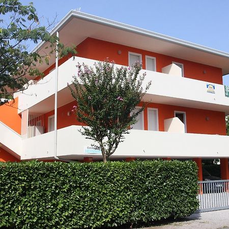 Condominio Hermann Bibione Eksteriør billede